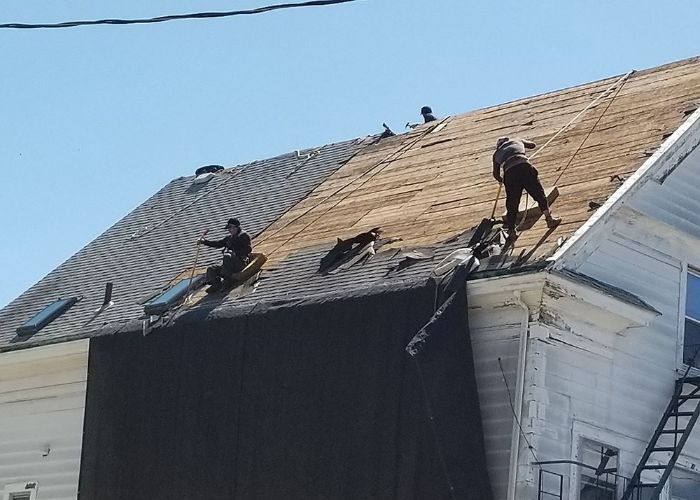 When do roofs need to be replaced